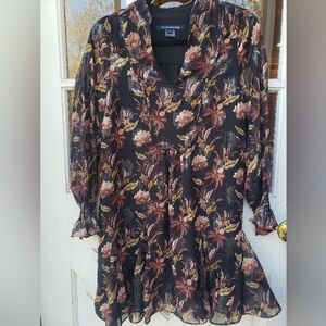French Connection Black and Floral Flouncy Dress || Size S
